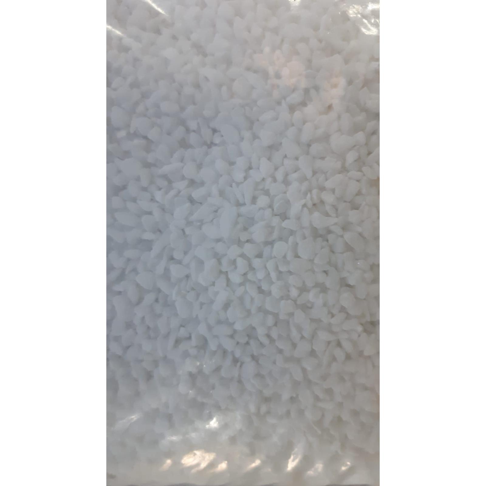 Aqua Gravel White Approx 4kg - Image 2